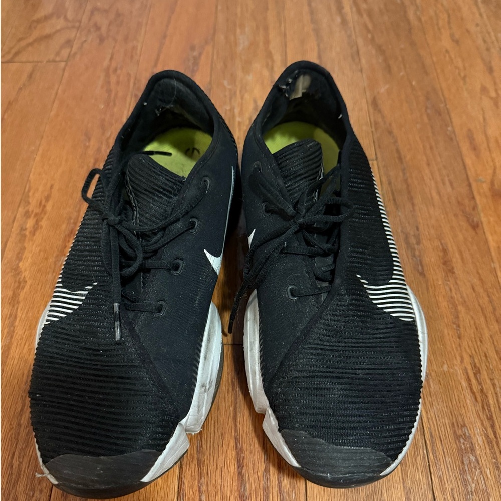 Nike Black and White Men's Sneakers